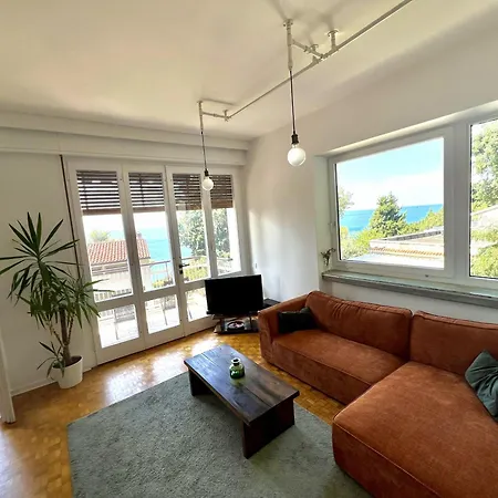 Διαμέρισμα Sea Breeze - Barcola - Reception