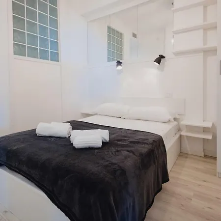 Sea Breeze - Barcola - Reception Apartamento
